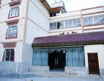 Yixinyuan Hotel Jiuzhaigou Bagian luar foto